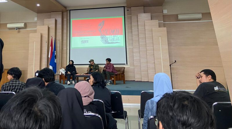 Bandung Bergerak Gelar Diskusi Publik dan Pelatihan Menulis Opini Kritis di Unisba